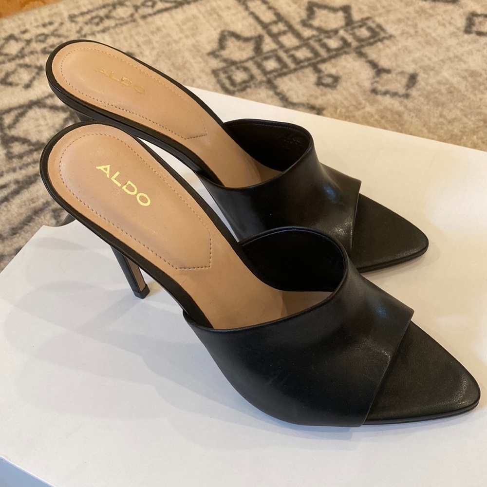 Black Aldo Heels